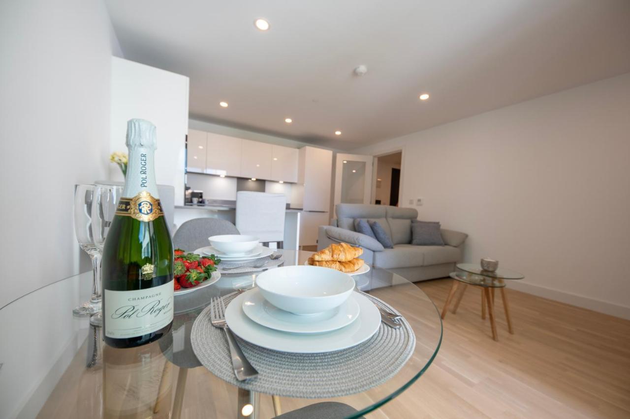 Brand New Luxury 1 Bed 2 Bath Apartment - Spa & Pool Gibraltar Zewnętrze zdjęcie