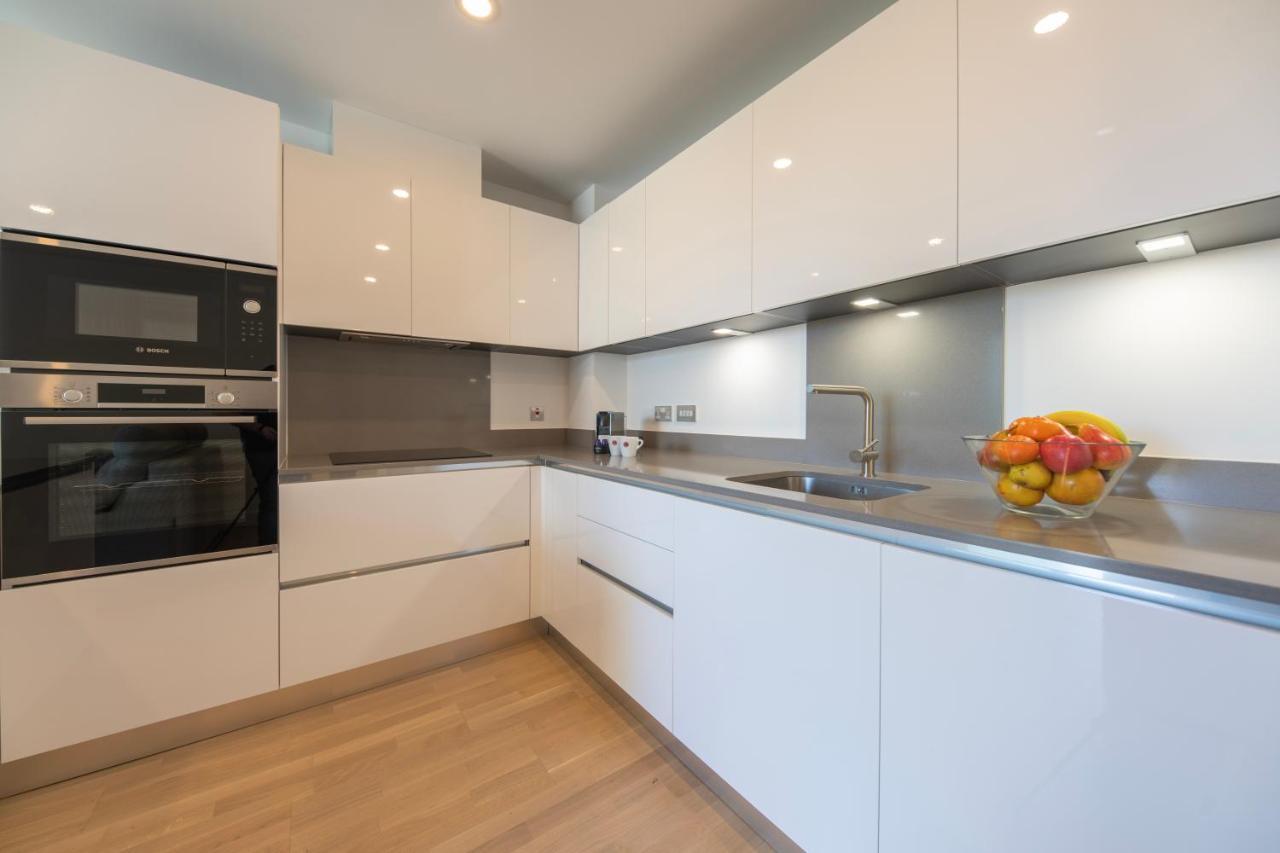 Brand New Luxury 1 Bed 2 Bath Apartment - Spa & Pool Gibraltar Zewnętrze zdjęcie
