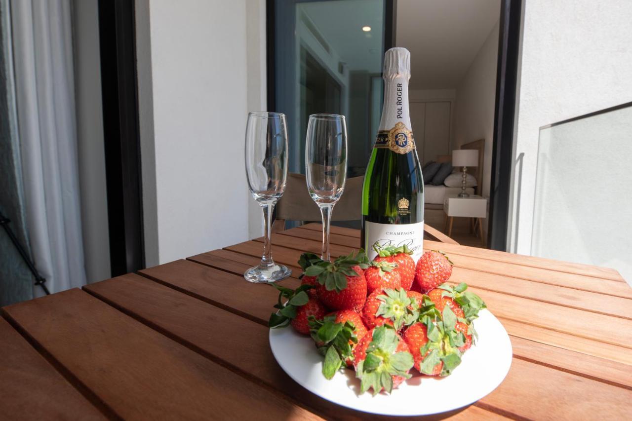 Brand New Luxury 1 Bed 2 Bath Apartment - Spa & Pool Gibraltar Zewnętrze zdjęcie